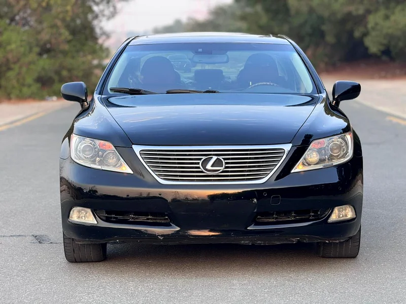 Lexus LS460633986447623711121