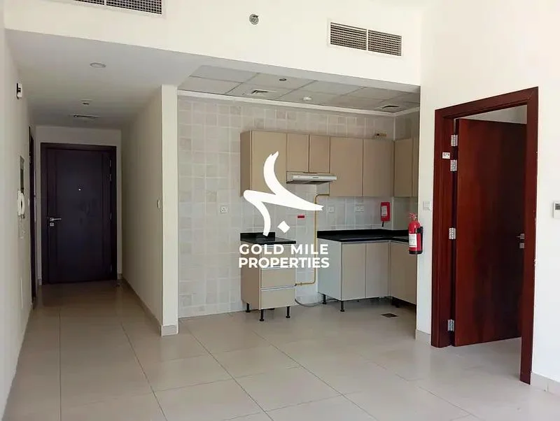 لأغراض العائلة || موقع ممتاز || قريب من وزارة التعليم || مبنى من الدرجة الأولى63743888517379114