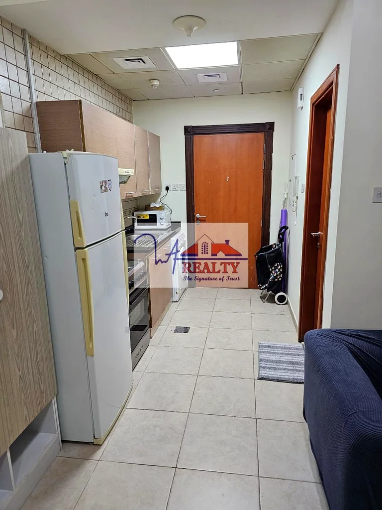 شقة بغرفتي نوم | موقع متميز في ند حصة | 800,000 درهم63978364498819113