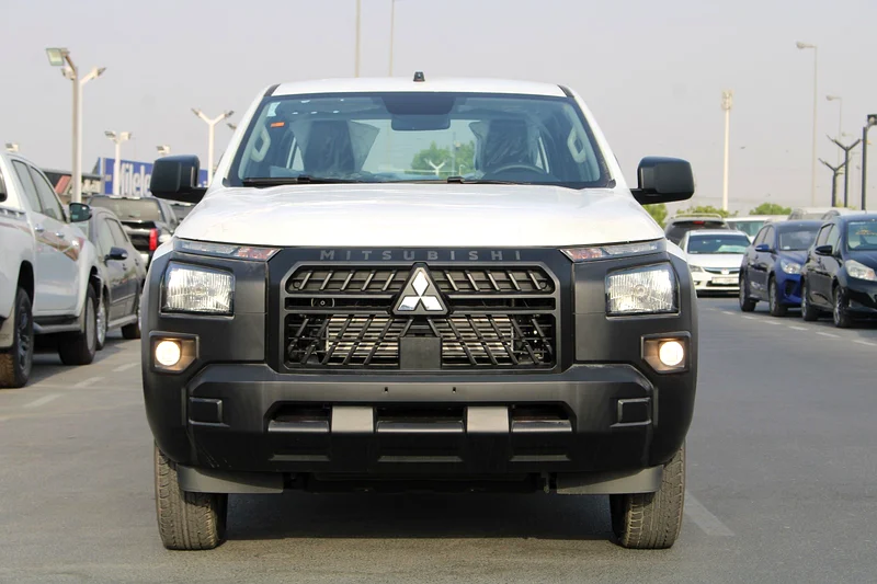 MITSUBISHI L200 2.4L Diesel Double Cabin 4x4 GL Manual.63398590691457111