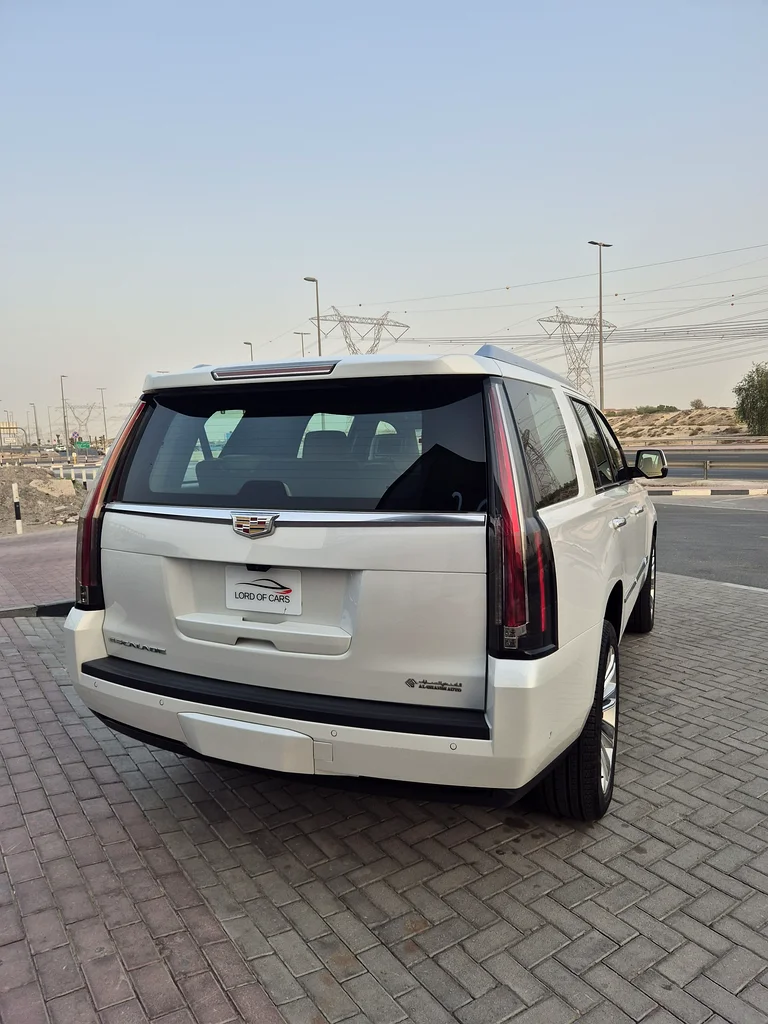 GCC LIKE NEW NO PAINT NO ACCIDENTS FULL SERVICE BOOK63398488755073112