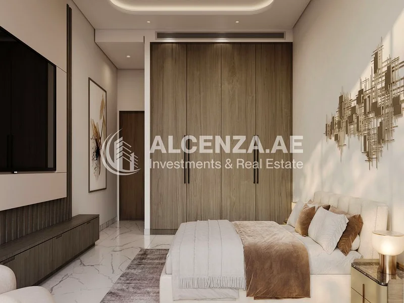 Spacious 1BR + Study | Marina View | Metro Access64022463137794114