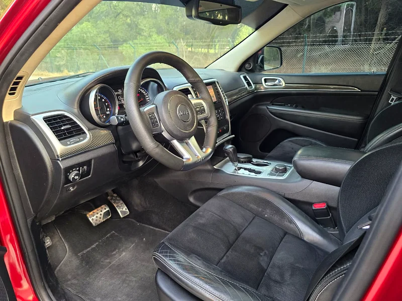 GRAND CHEROKEE SRT 6.4l V8 2013 GCC// ORIGINAL PAINT// ACCIDENTS FREE63398606988801114