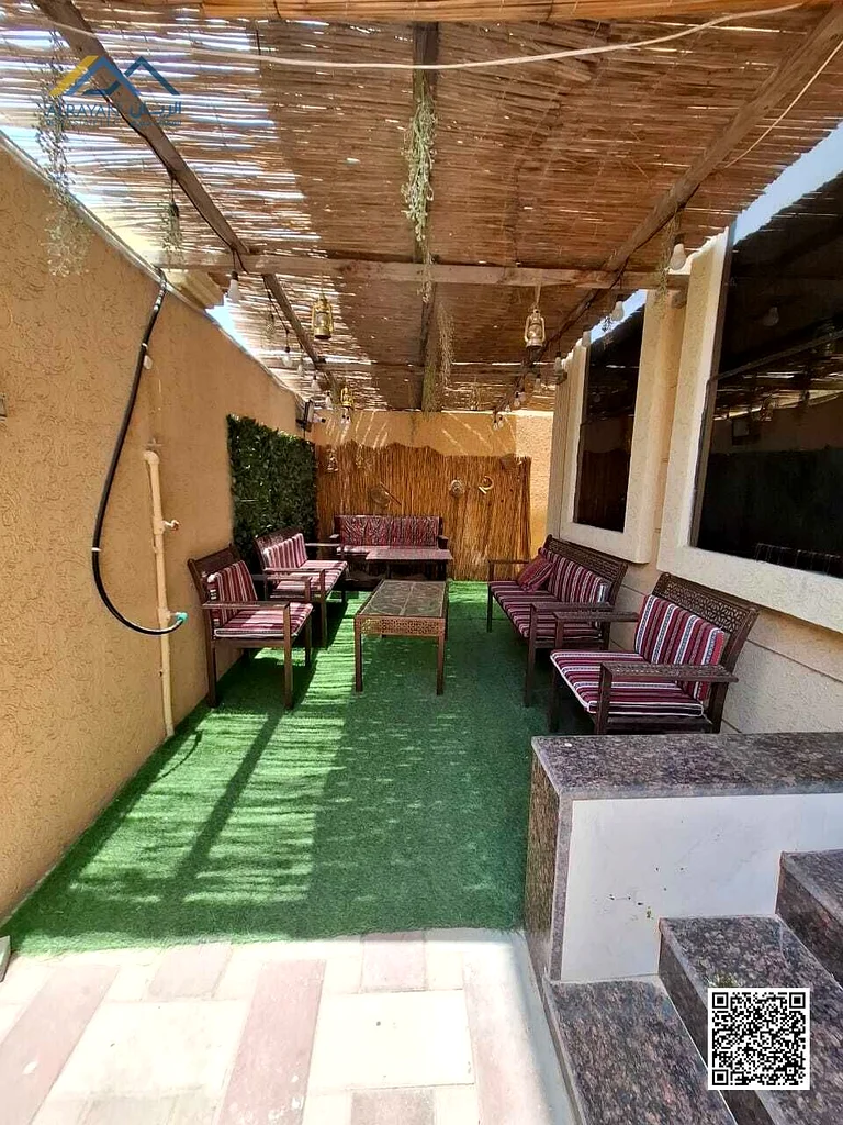 Corner villa, second floor, street and alley, bargain price, including electricity, air conditioning and furniture, freehold for all nationalities63908265194882113