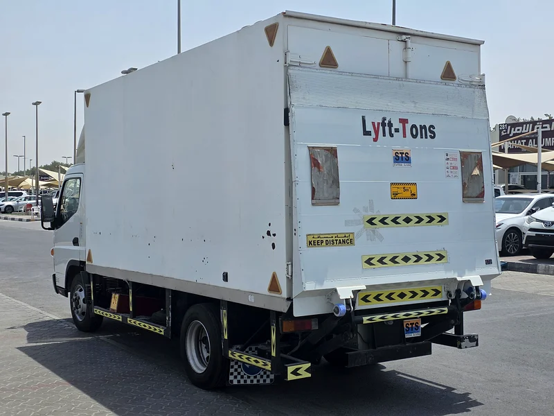 MITSUBISHI CANTER 14FT CARGO BOX WITH TAIL LIFT 202263398584191746114
