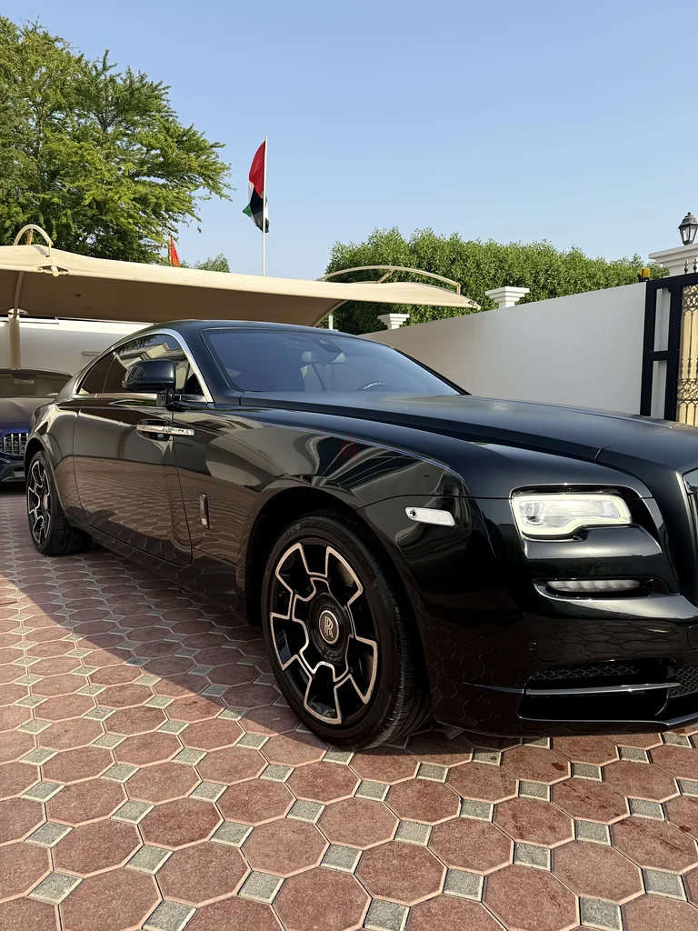 Rolls Royce Wraith (first owner/lady driven)63398530282627113