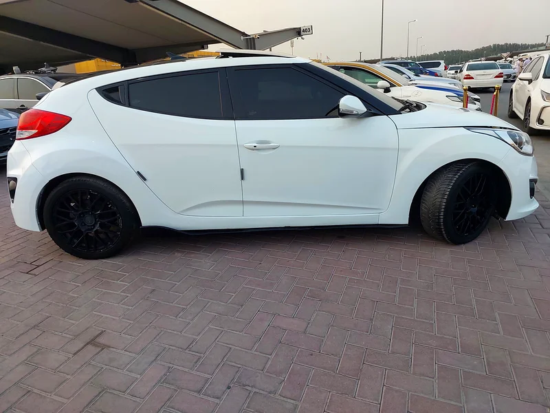 Hyundai Veloster 2012 full panorama63406913501955113