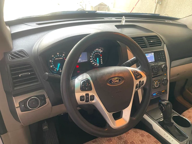 Ford Explorer, single owner, GCC specifications63399888620675113