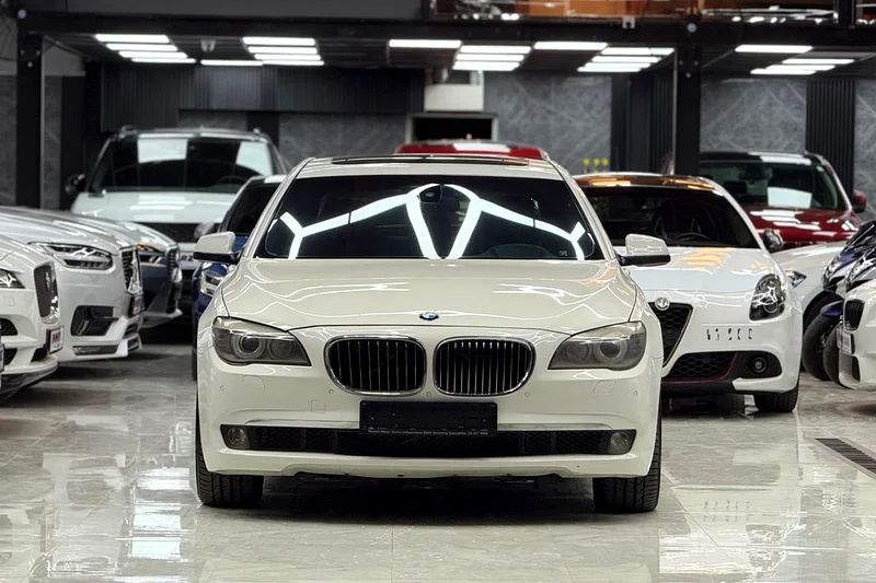 BMW 750Li Luxury | V8 Engine | Full Option | GCC Spec63410294666497112