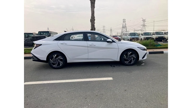 HYUNDA ELENTRA 1.5L MY202563406905561730111