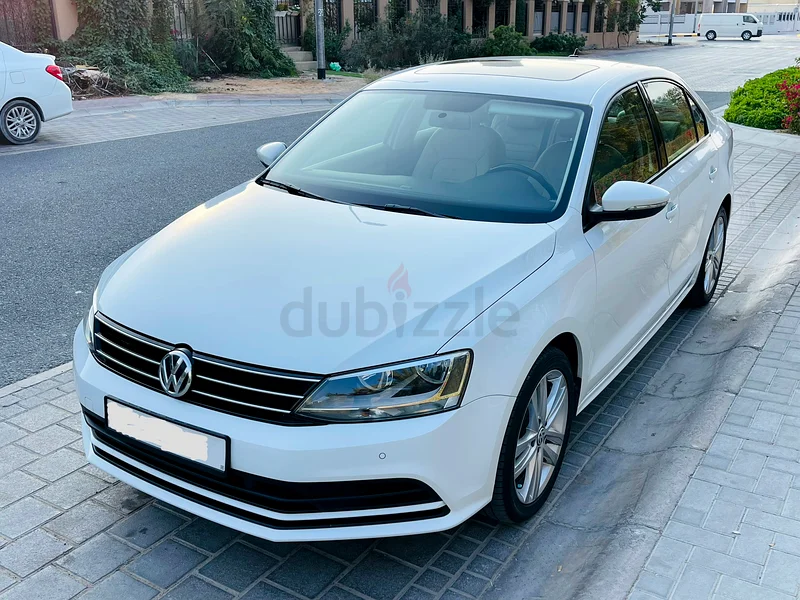 فولكس فاجن جيتا 2018 SEL، نظام CarPlay، المواصفات الخليجية، صيانة وكالة كاملة، حالة ممتازة63398575117827111