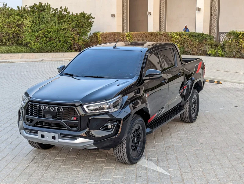 TOYOTA HILUX 2021 FACELIFTED 2025 GR SPORT GCC 4X4 FULL OPTION IN EXCELLENT CONDITION63401310600451111