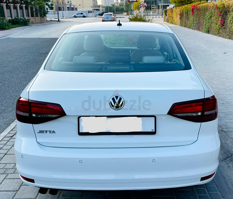 فولكس فاجن جيتا 2018 SEL، نظام CarPlay، المواصفات الخليجية، صيانة وكالة كاملة، حالة ممتازة63398575117827113