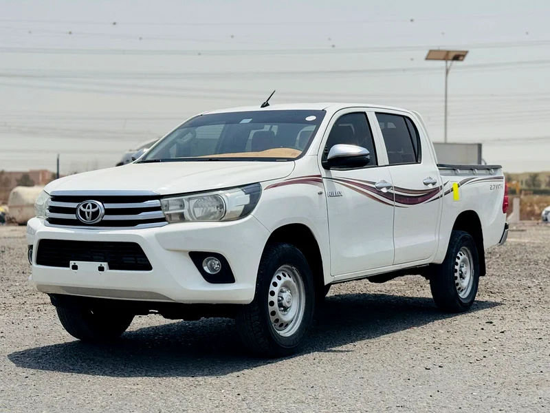 Toyota Hilux // Full Automatic // Automatic gear // 4WD Drive // Power window // Gcc space // Good634013127047691126