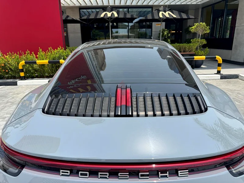 Porsche Carrera 911 GCC63406547679617113