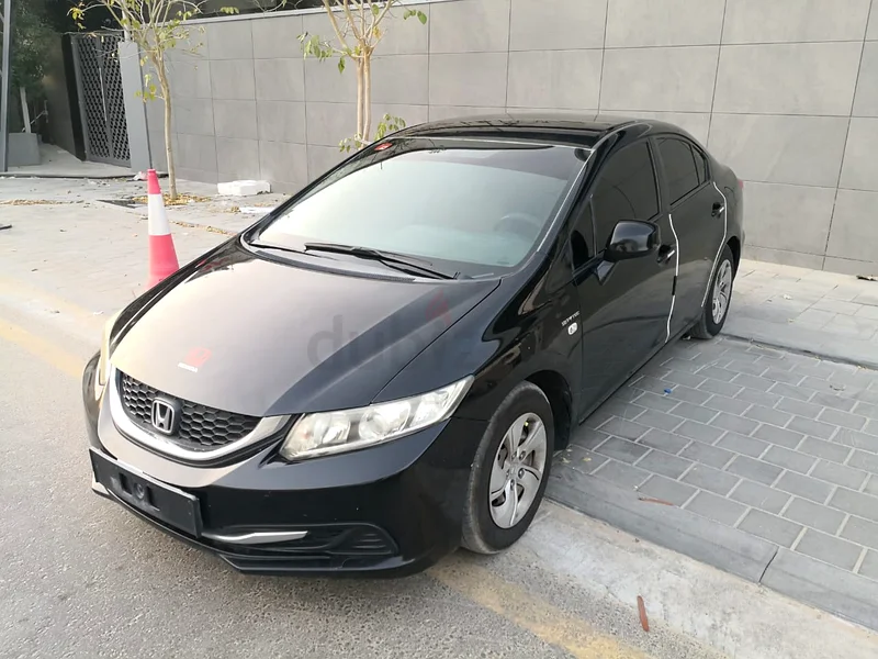 Honda civic 2015 gcc Original paint,no any accident, Original km633985464043531115