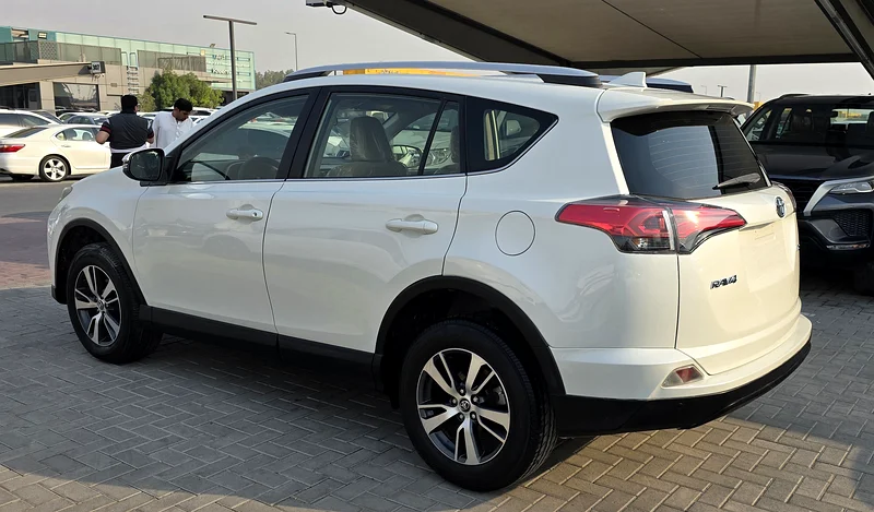 Toyota Rav4 2018 EX Mid option63401306140290113