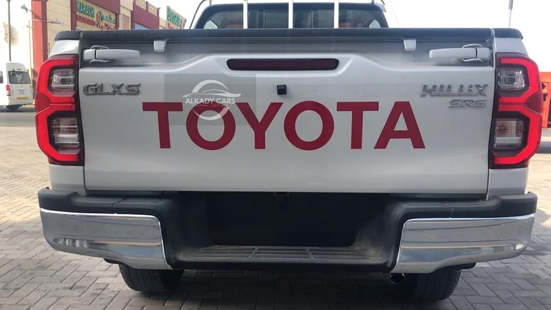 TOYOTA HILUX 2.7 A/T 4X4 Petrol Model 2024 GCC63401314111233112
