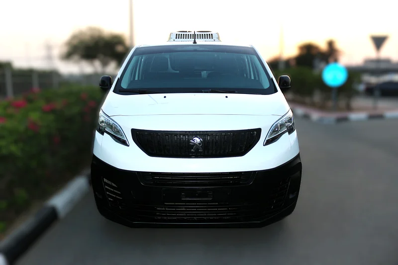 peugeot expert van with chiller diesel full automatic model 2023 Gulf space63407355949441111