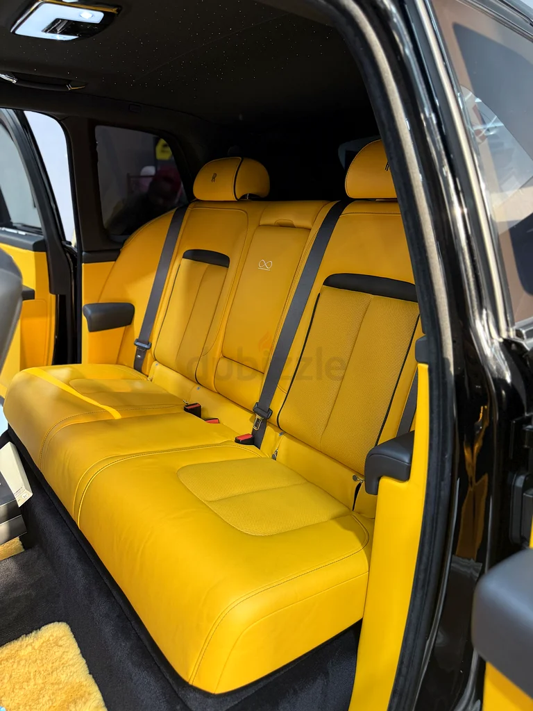 Rolls Roys cullinun black badge63398531579266113