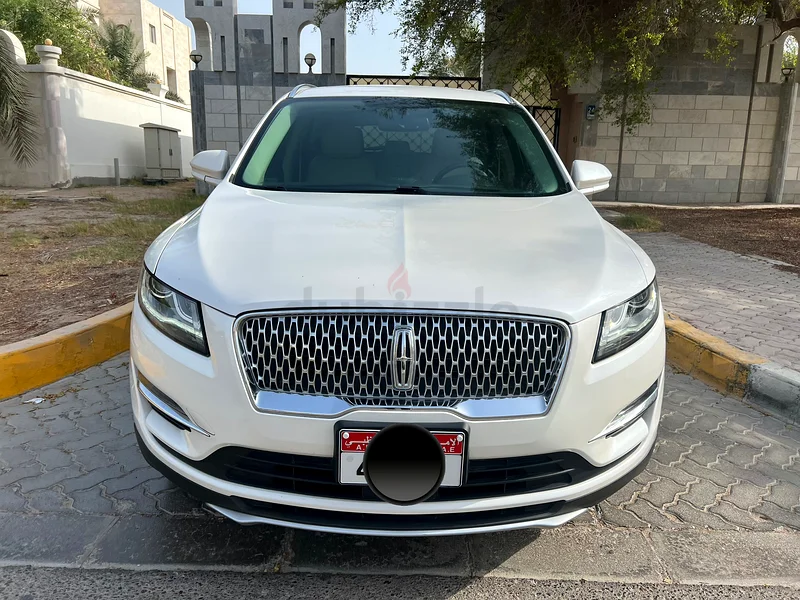 Lincoln MKC / Gulf Spec  
Lincoln MKC / GCC  
Model 2019 / Only 40,000 km63491307955329112