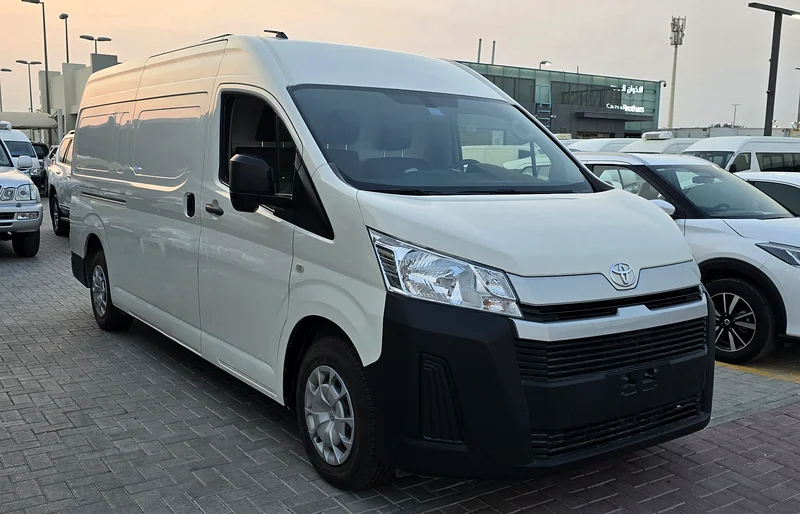 Toyota Hiace High Roof Delivery Van GCC634013171139871110