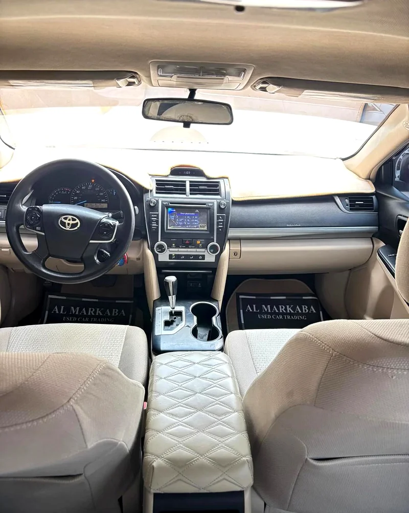 CAMRY  WITH CRUISE CONTROL AND SCREEN63399946869122113
