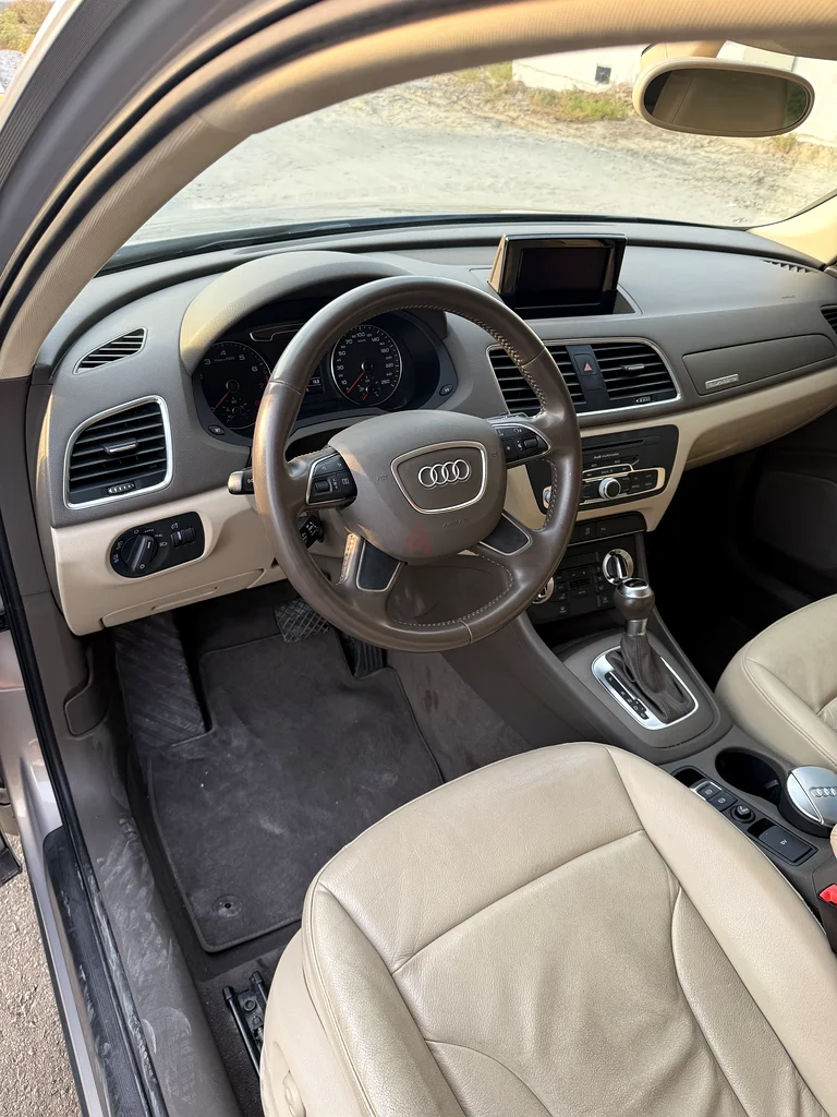 Audi Q3 2015 35 TFSI Quattro - GCC - Excellent condition63398616027777113