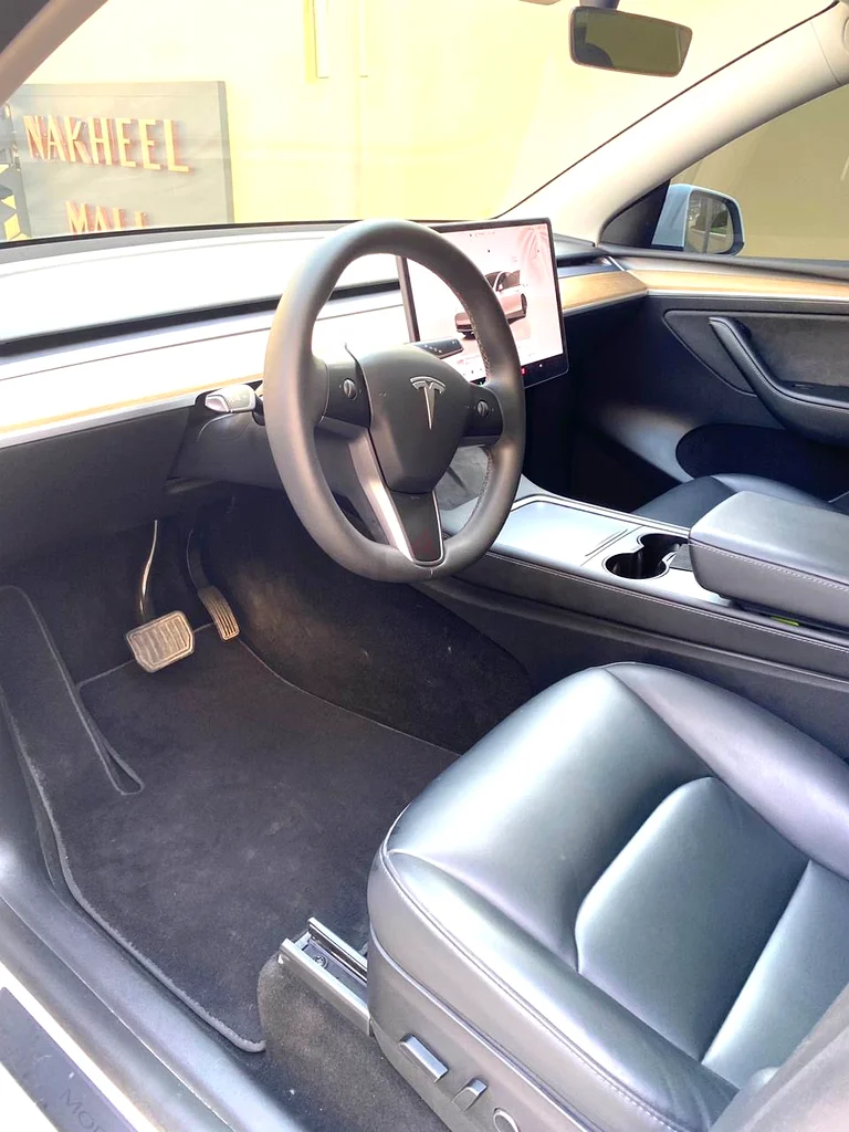 Tesla / Model Y / Long Range63398506552067113