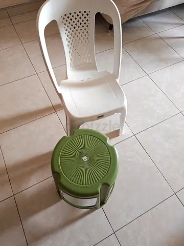 Two Chairs Cosmoplast