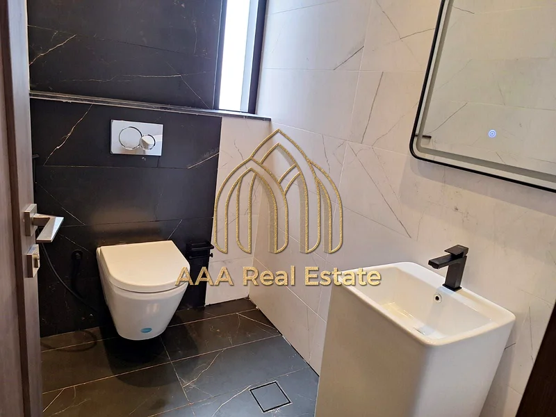فيلا فاخرة | نمط عصري | تشطيب عالي الجودة63727388841986114