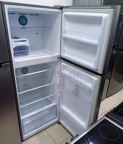 Stylish Samsung Refrigerator for Sale!