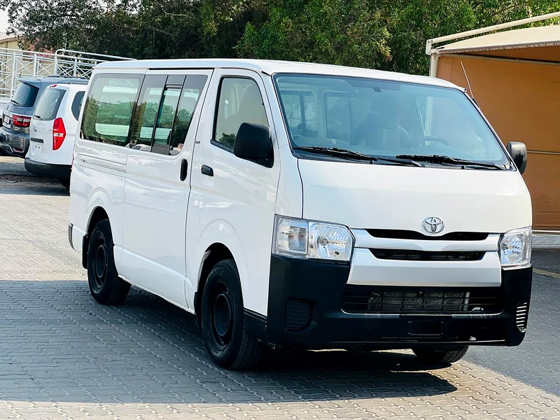 TOYOTA HIACE 13 SATTAR 201563401316478594111