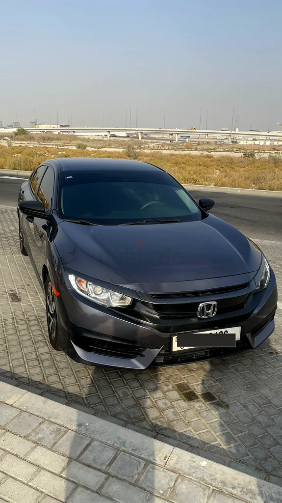 Honda Civic 2018 - Low Mileage633985467203861120