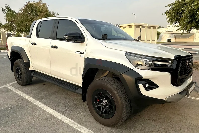 Toyota • Hilux • GR Sport • V6 4.0L • GCC 202463401314080258112