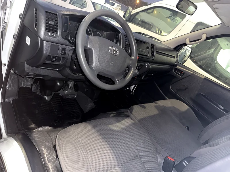 Toyota Hiace AlFurat Chiller 2022 Model  
Excellent Condition  
Low Mileage63401318033026113