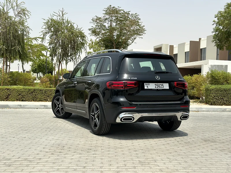 جهاز GLB 250 بحزمة AMG مذهل، متوفر ضمن الضمان وخدمة الصيانة63399918793730113