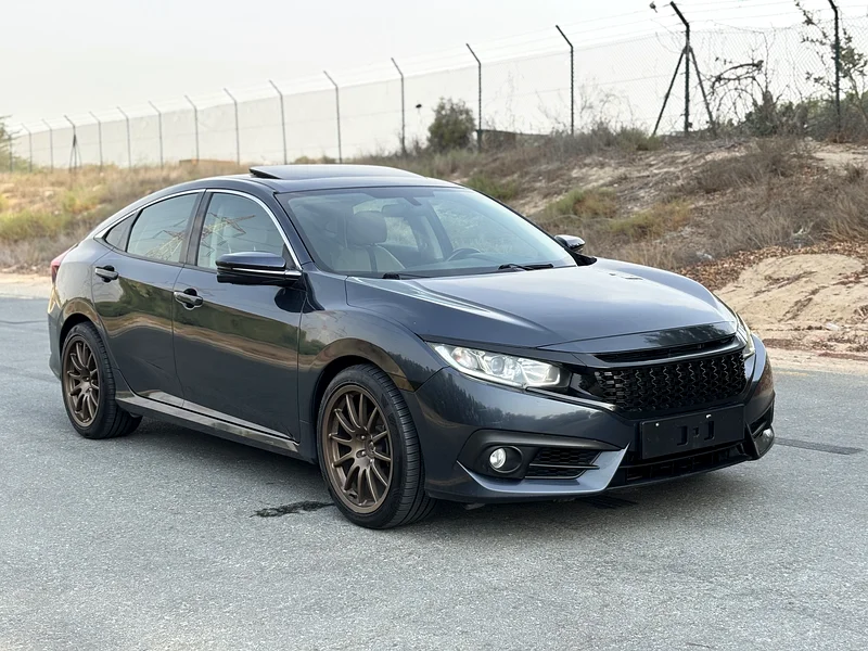 HONDA CIVIC—2017–GCC—ACCIDENT-FREE—FULL OPTIONS—EXCELLENT CONDITION63398547617411111