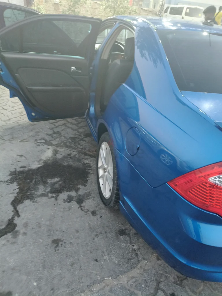 Ford Fusion 201163399876647809112