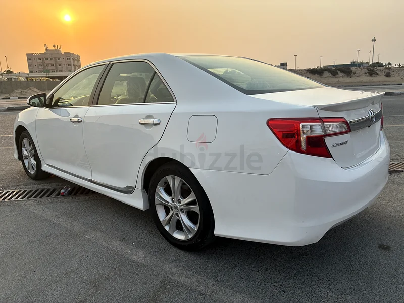 Toyota Camry 2014 GCC SE, super clean car low mileage63399946876290114