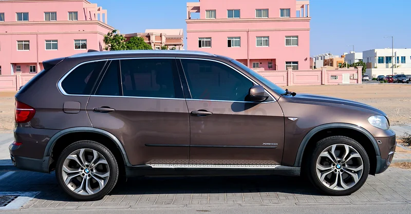 بي إم دبليو X5 xDrive 50i63406212821890112
