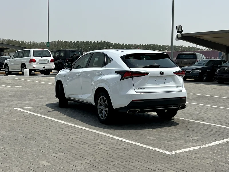 Lexus NX300 F SPORT GCC, no paint or accidents, full options, very clean63398636234497111