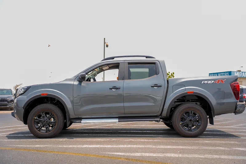 NISSAN NAVARA 2.5 DIESEL PRO4X 4X4 AT 202563399959132931111