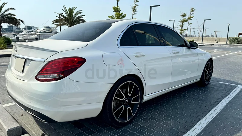 Mercedes Benz - C30063399940069122114