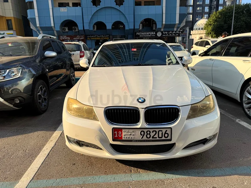 بي إم دبليو 318i 201063406272836355113