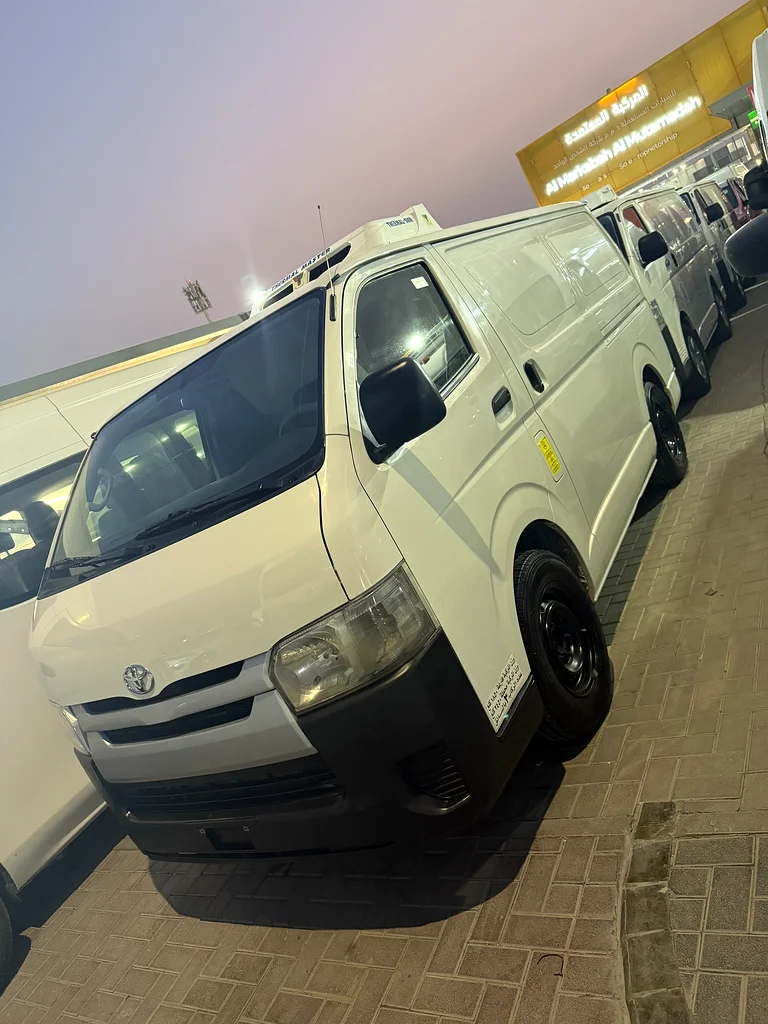 Toyota Hiace AlFurat Chiller 2022 Model  
Excellent Condition  
Low Mileage63401318033026112