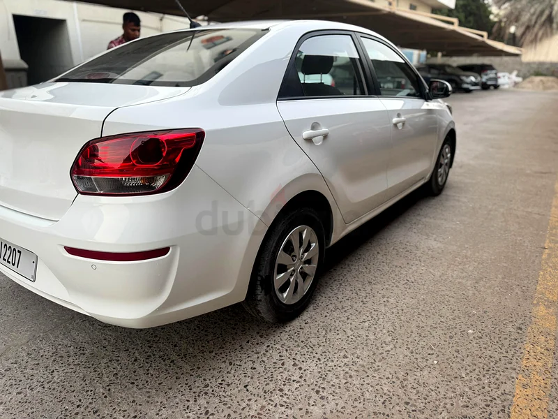 THIS IS KIA PEGAS 2022 GCC SPECS63398624847746114