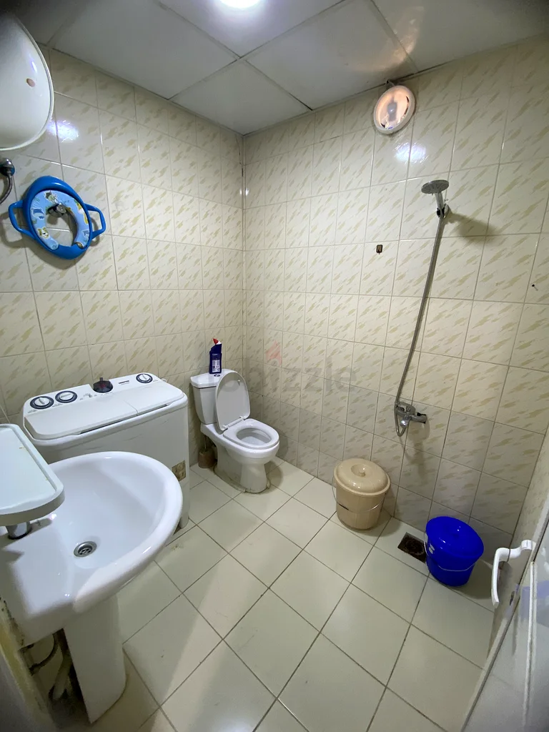 No commission,Fully Furnished Room available at mbz for south indian family or a single ex.bachelor63401983282434112