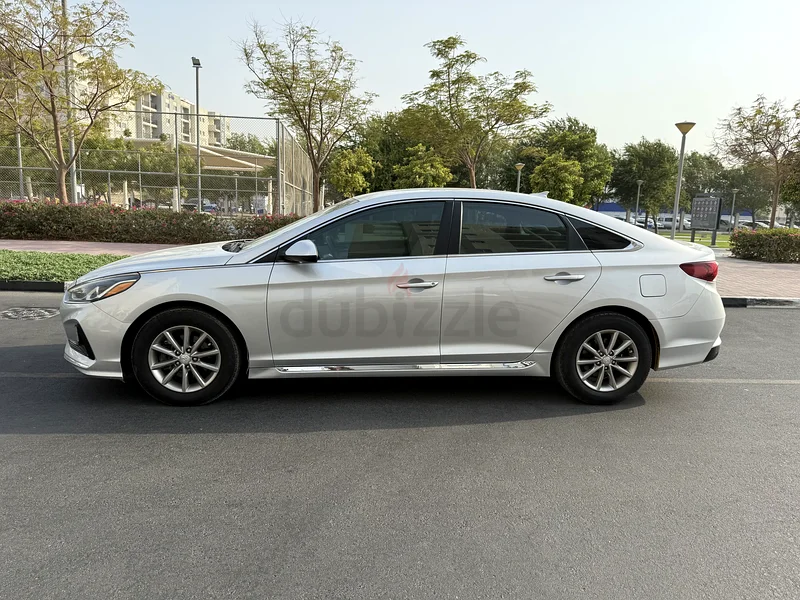 Hyundai Sonata SE63406910373378112