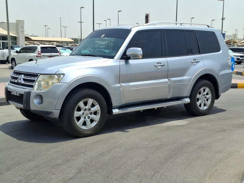 Mitsubishi Pajero model 2011 full option63398585606147111